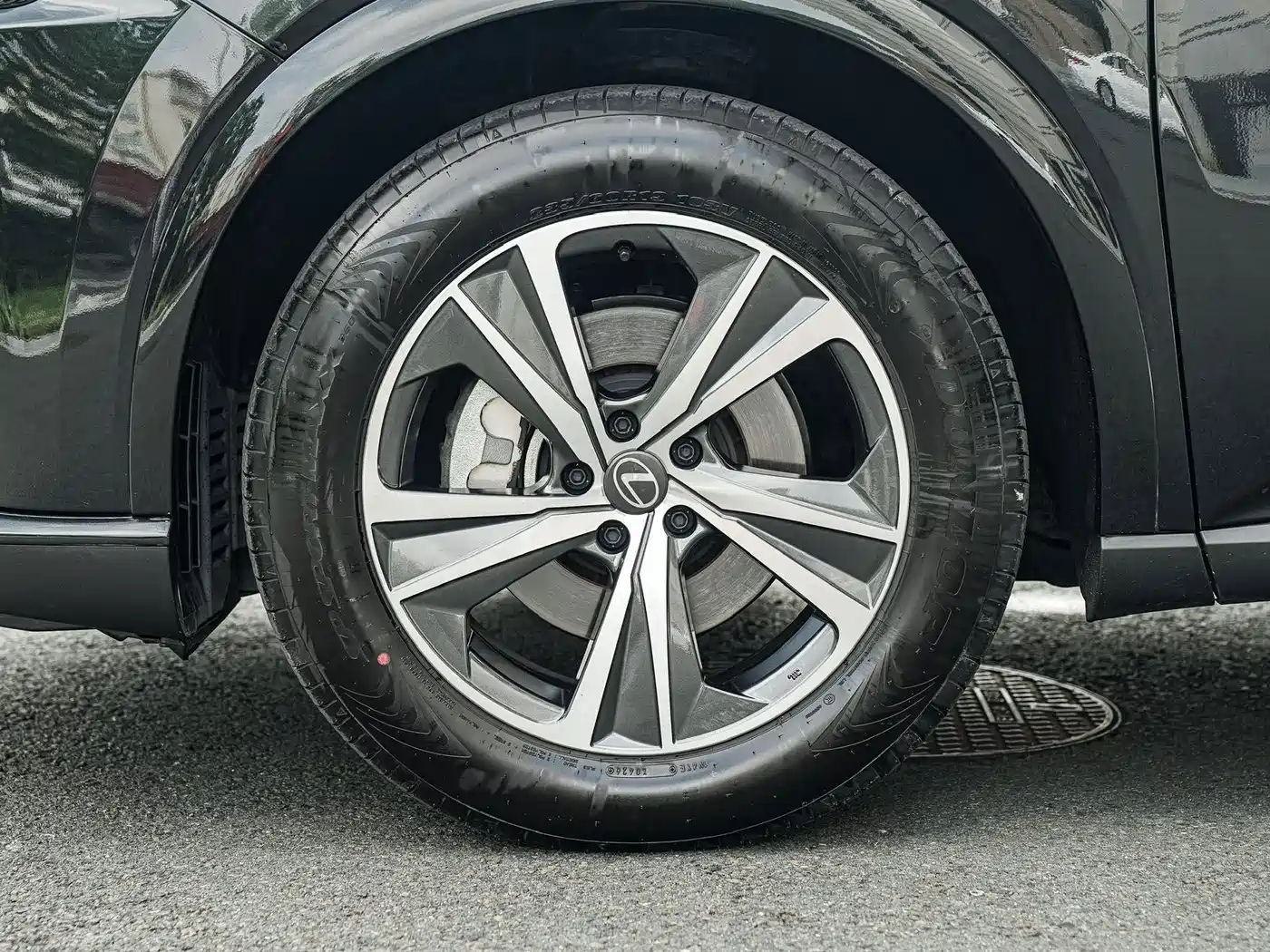 Lexus RX 2026 2025 300 4WD Premium Edition