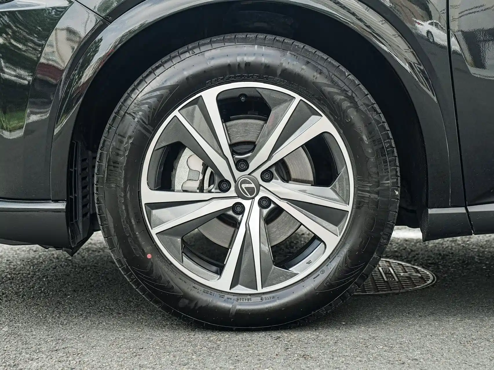 Фото 8 - Lexus RX