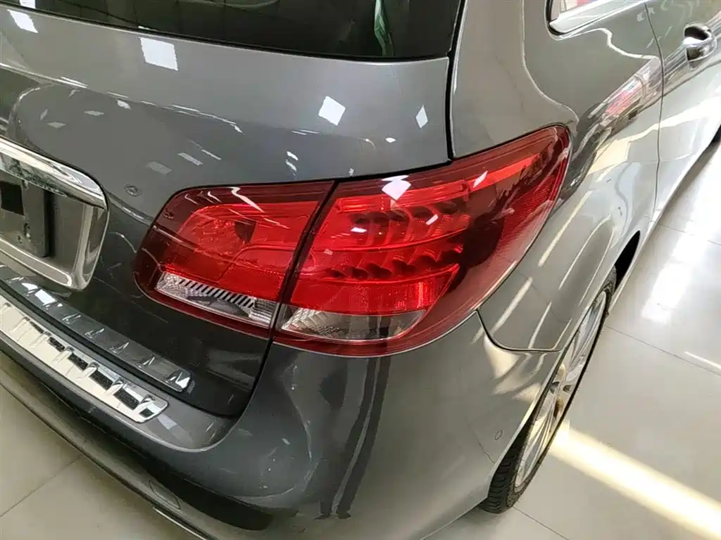 Mercedes-Benz B-Class 2018 B 200 Sport фото 8