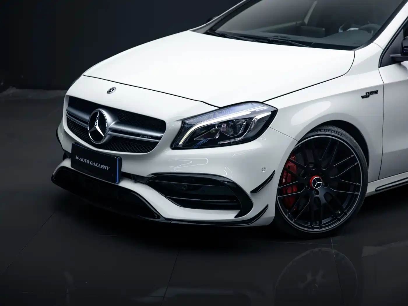 Mercedes-Benz A-Class AMG (Import) 2016 AMG A 45 4MATIC фото 31