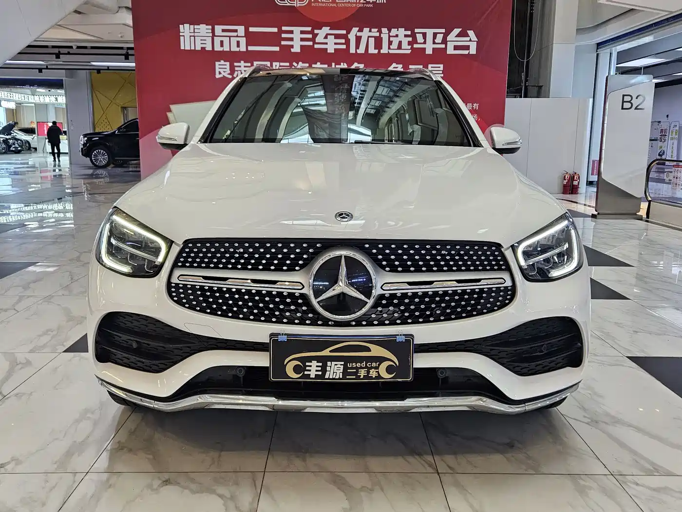 Mercedes-Benz GLC 2020 Facelift GLC 300 L 4MATIC Dynamic фото 2