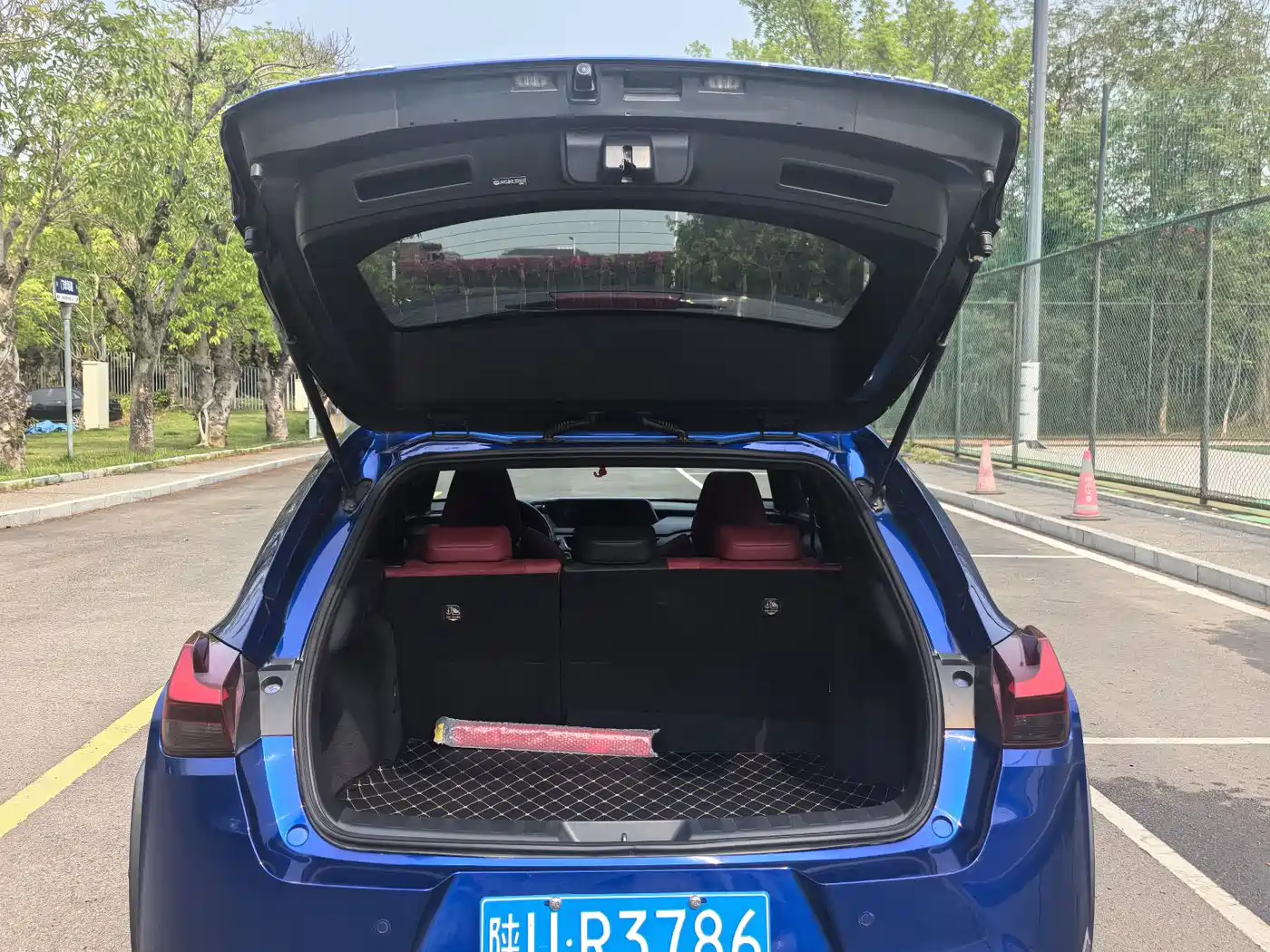 Lexus UX 2020 Facelift 200 F SPORT Edition фото 13