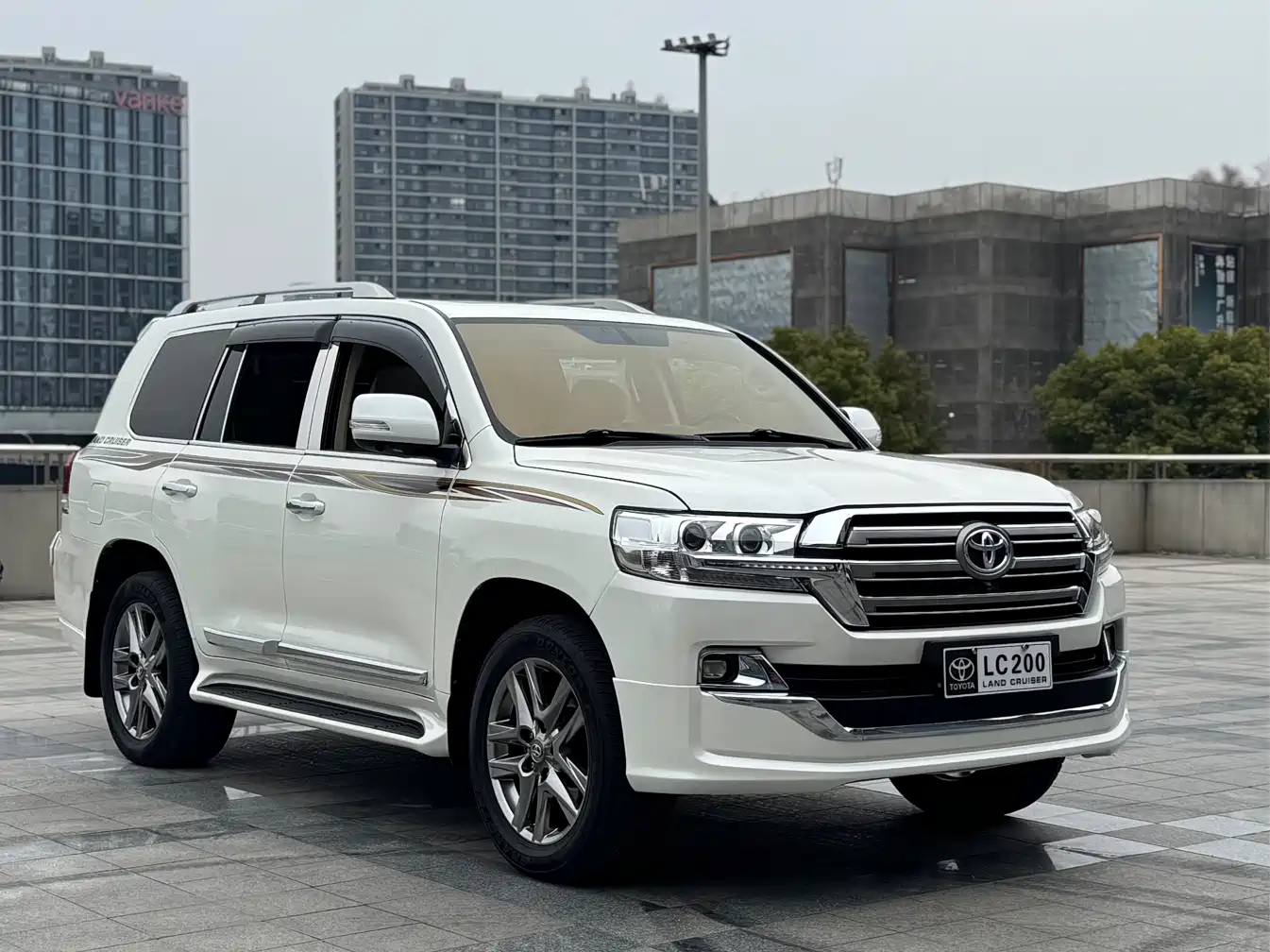 Toyota Land Cruiser (Import) фото 3