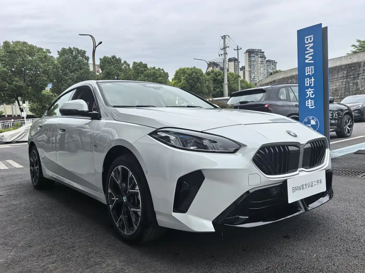 BMW 2 Series 2025 225L M Sport Package фото 4