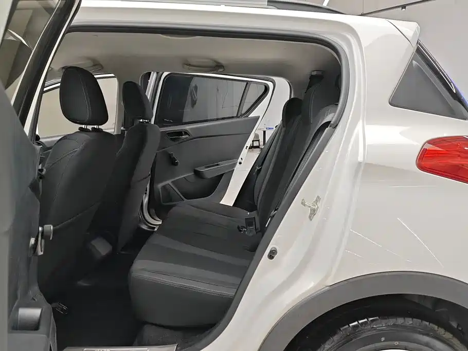 Baojun 310 2019 2016 1.2L Manual Value Edition