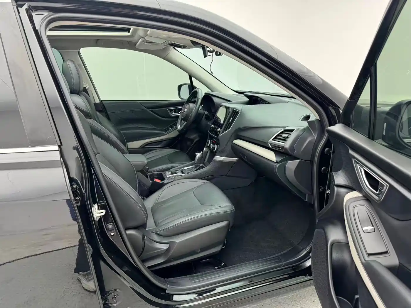 Subaru Forester 2022 2.0i AWD Luxury Edition with EyeSight фото 19