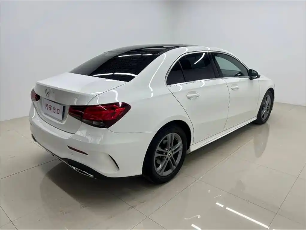 Mercedes-Benz A-Class 2022 A 180 L Sport Sedan фото 4