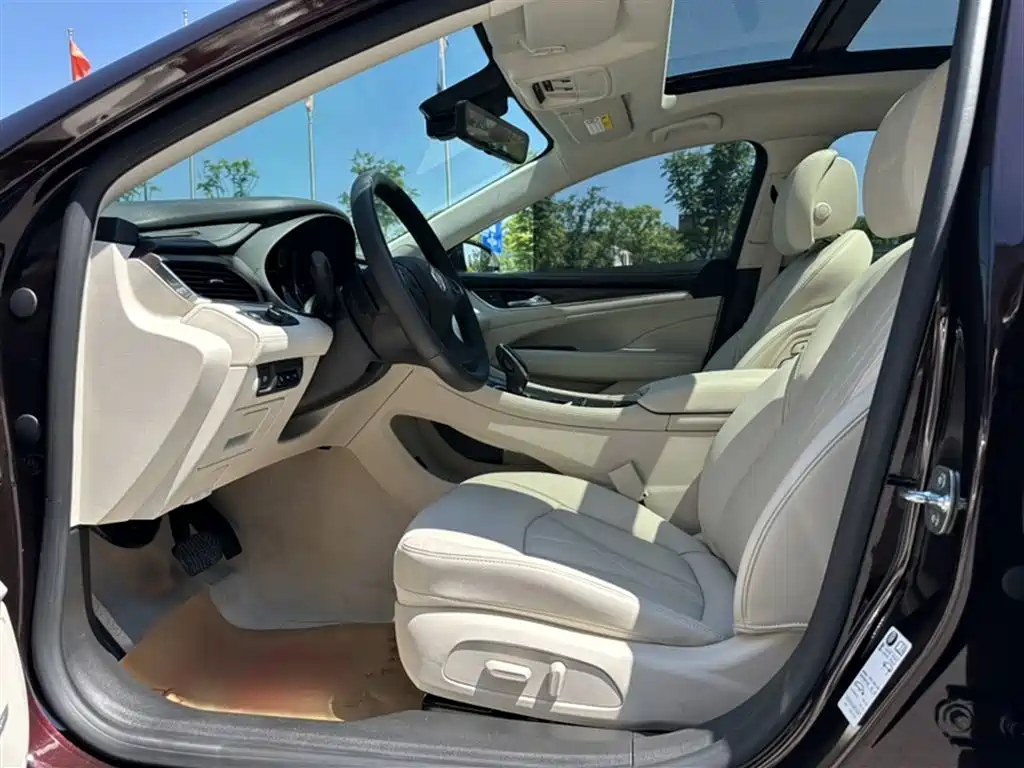 Buick LaCrosse 2022 Avenir First Edition фото 11