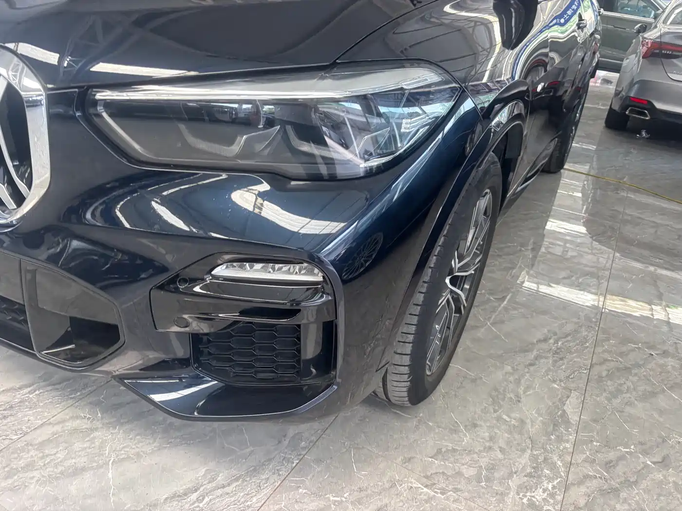 BMW X5 (Import) 2021 xDrive30i X Design Package фото 2