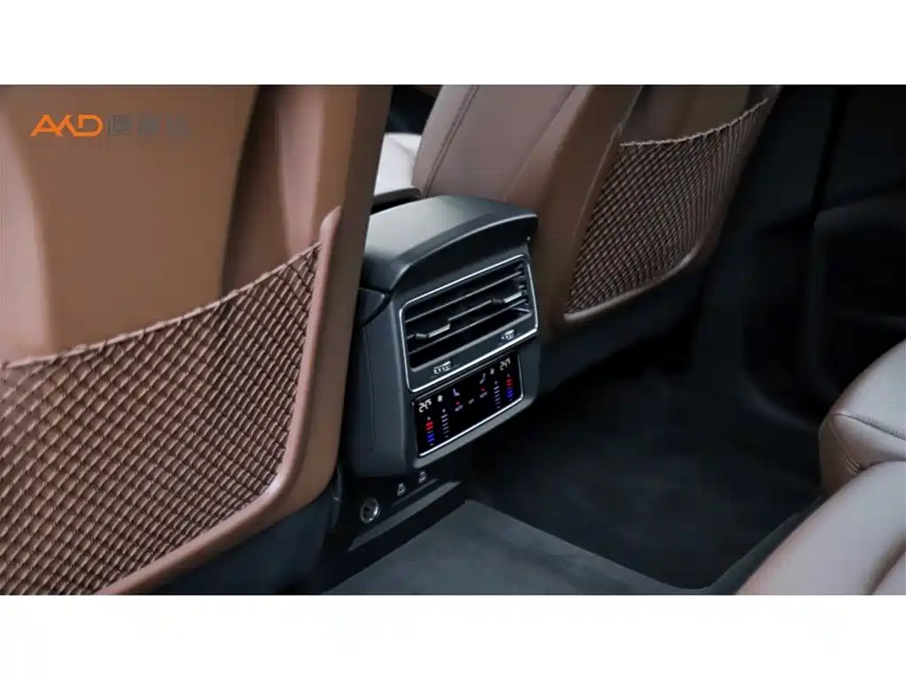 Audi Q8 2022 55 TFSI Luxury Dynamic фото 9
