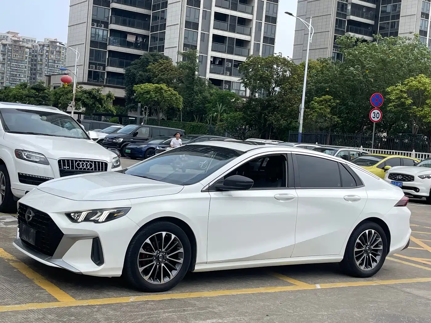 GAC Trumpchi Trumpchi Emkoo 2021 270T DCT J11 Edition фото 14