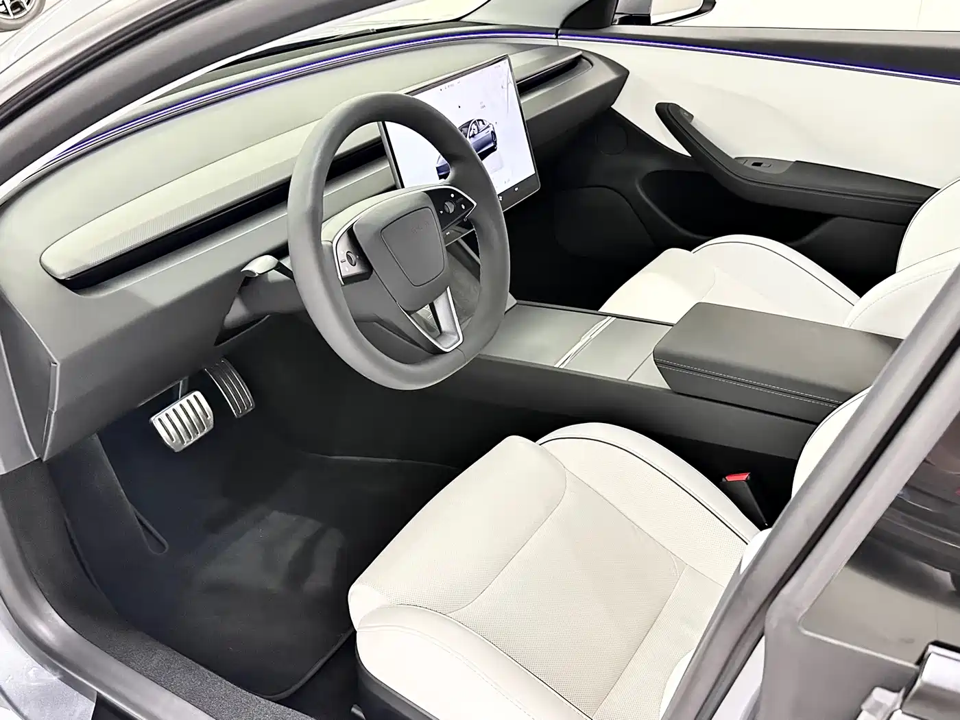 Tesla Model 3 2026 2025 Model Year Facelift Performance All-Wheel Drive