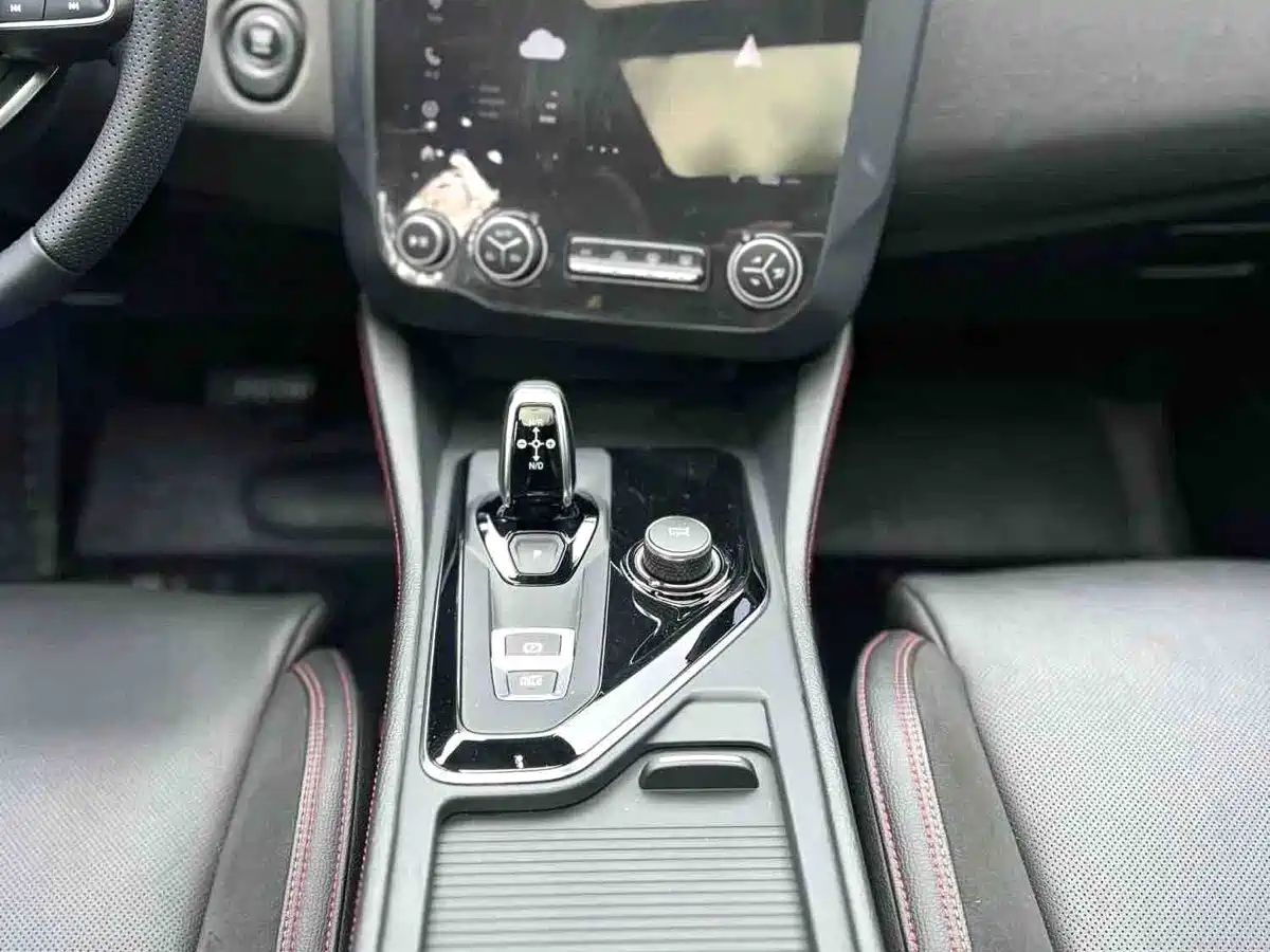 Lynk & Co 03 2020 1.5TD DCT Power Pro Edition фото 8