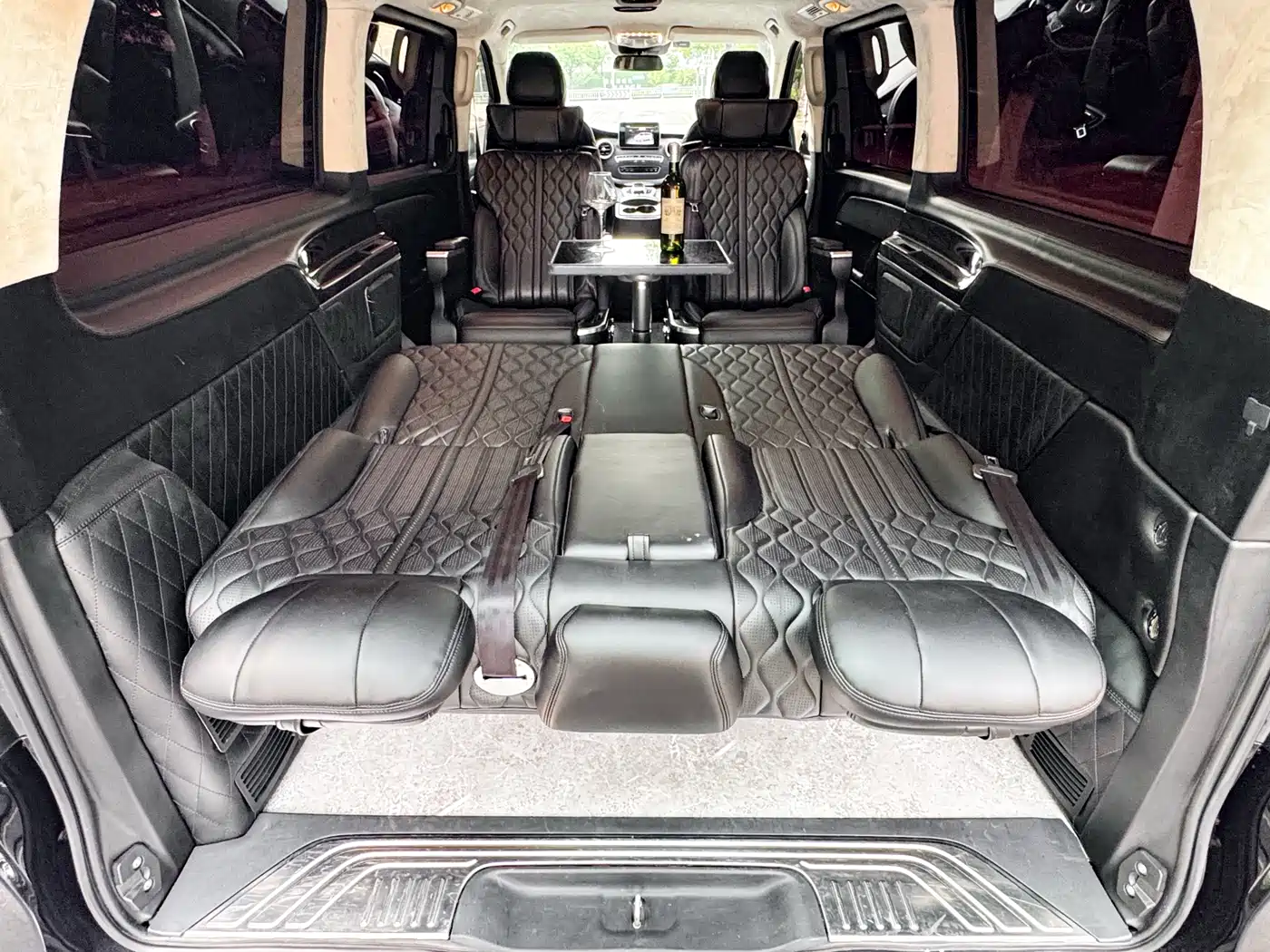 Mercedes-Benz V-Class 2018 V 260 L Premium Long Version China V фото 32