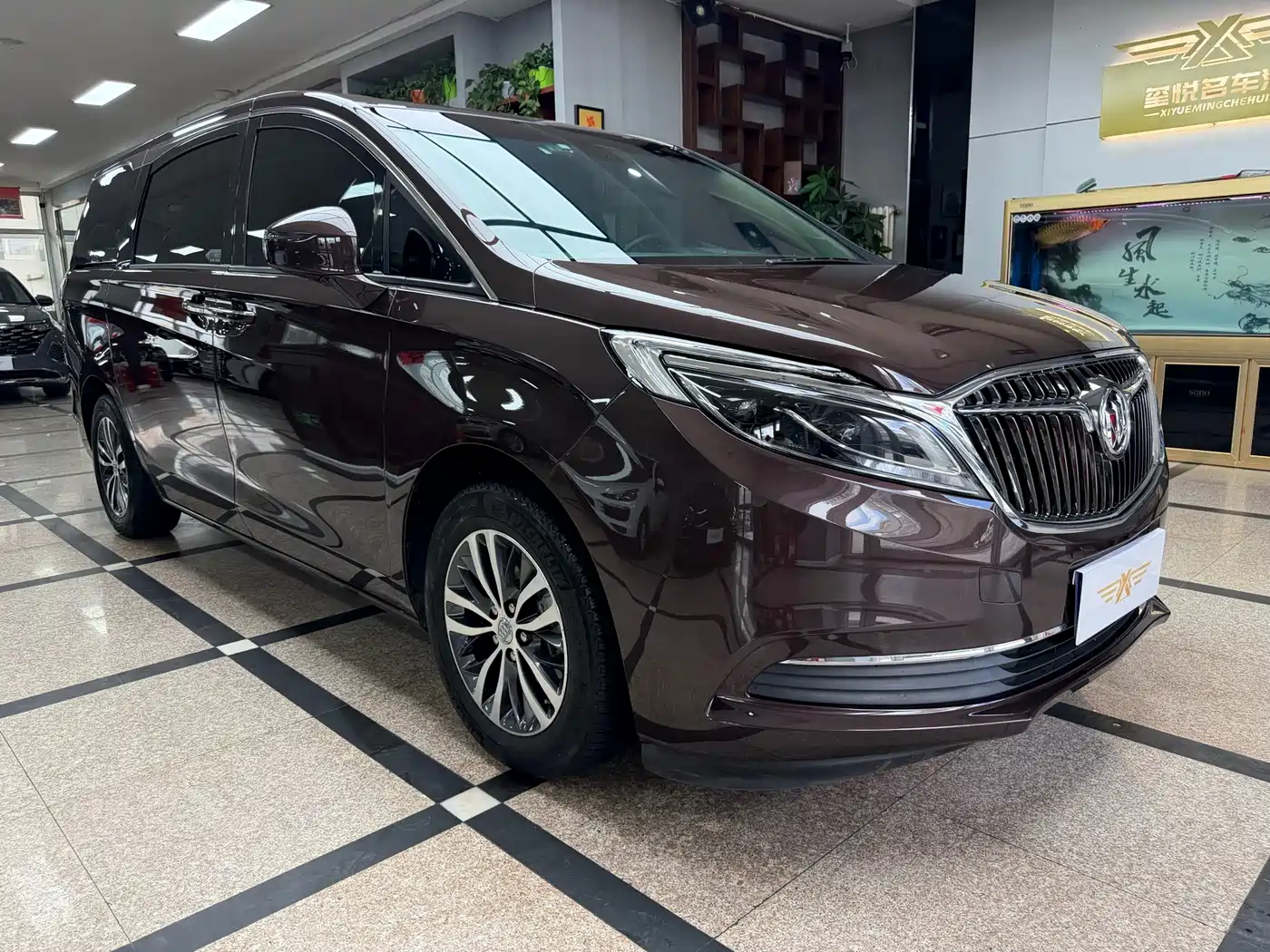 Buick GL8 2018 ES 28T Luxury Type China VI фото 3