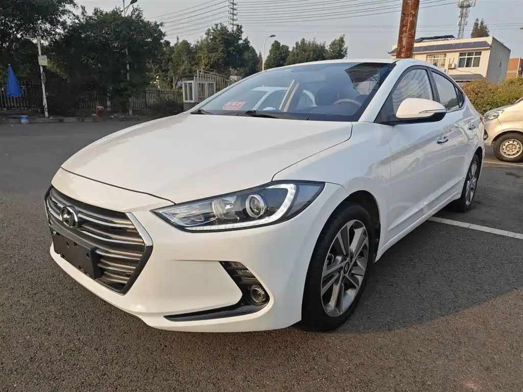 Hyundai Elantra 2016 Model 1.6L Automatic Smart Elite
