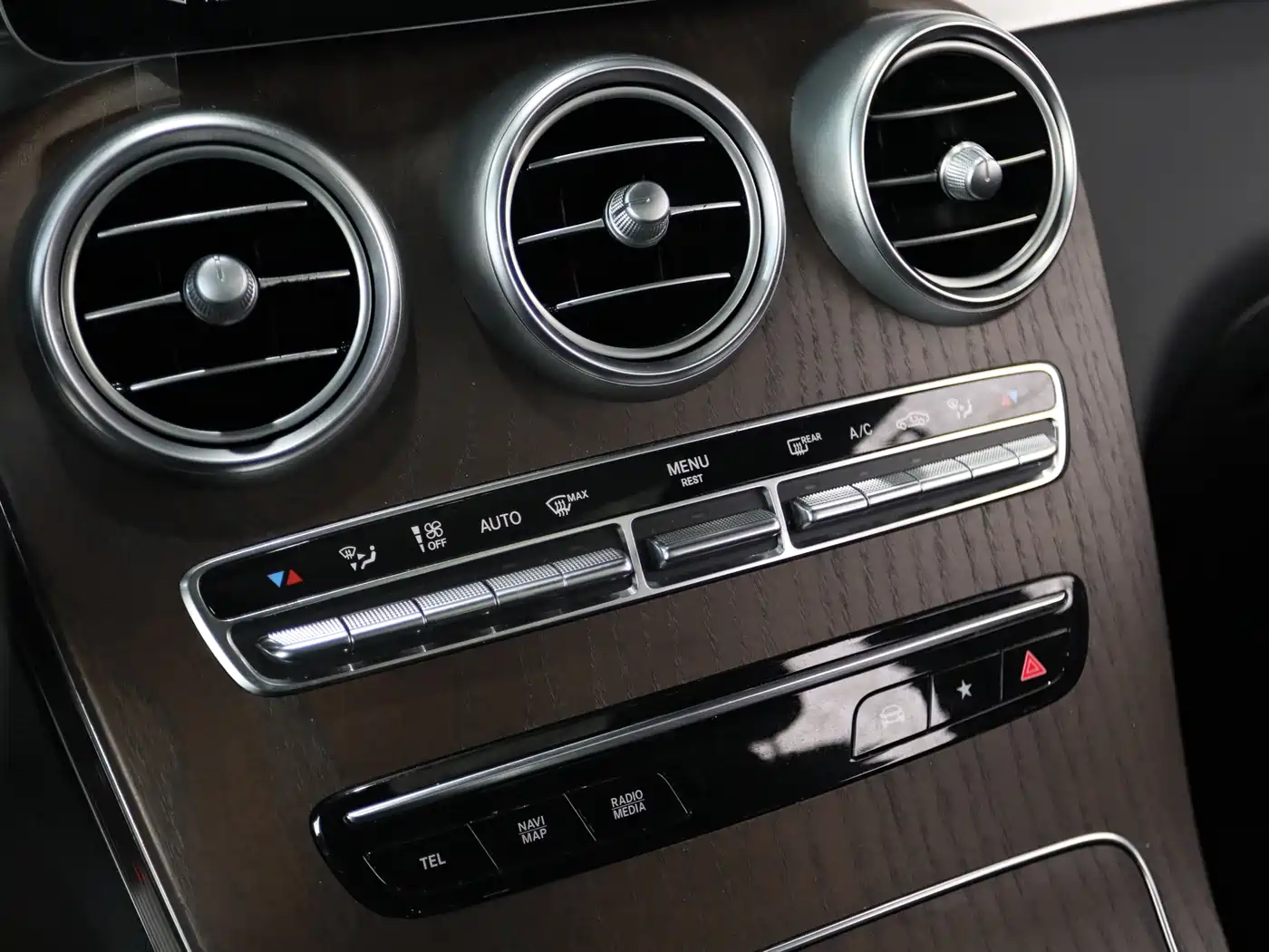 Mercedes-Benz GLC 2021 GLC 260 L 4MATIC Luxury фото 9
