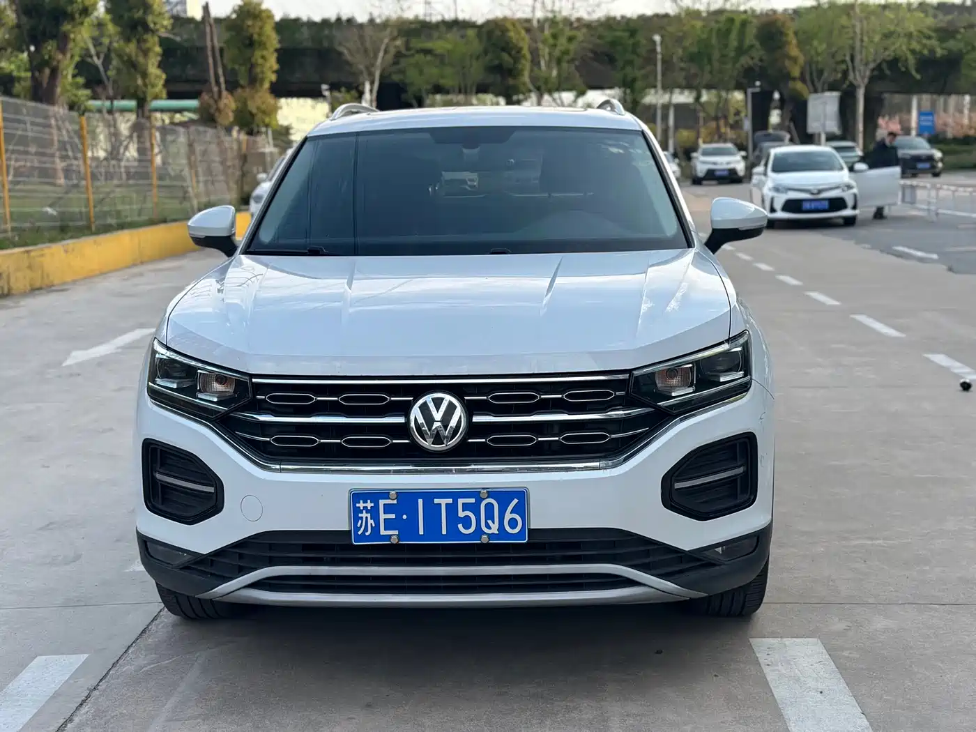 Volkswagen Tayron 2019 330TSI 2WD Luxury China VI фото 2