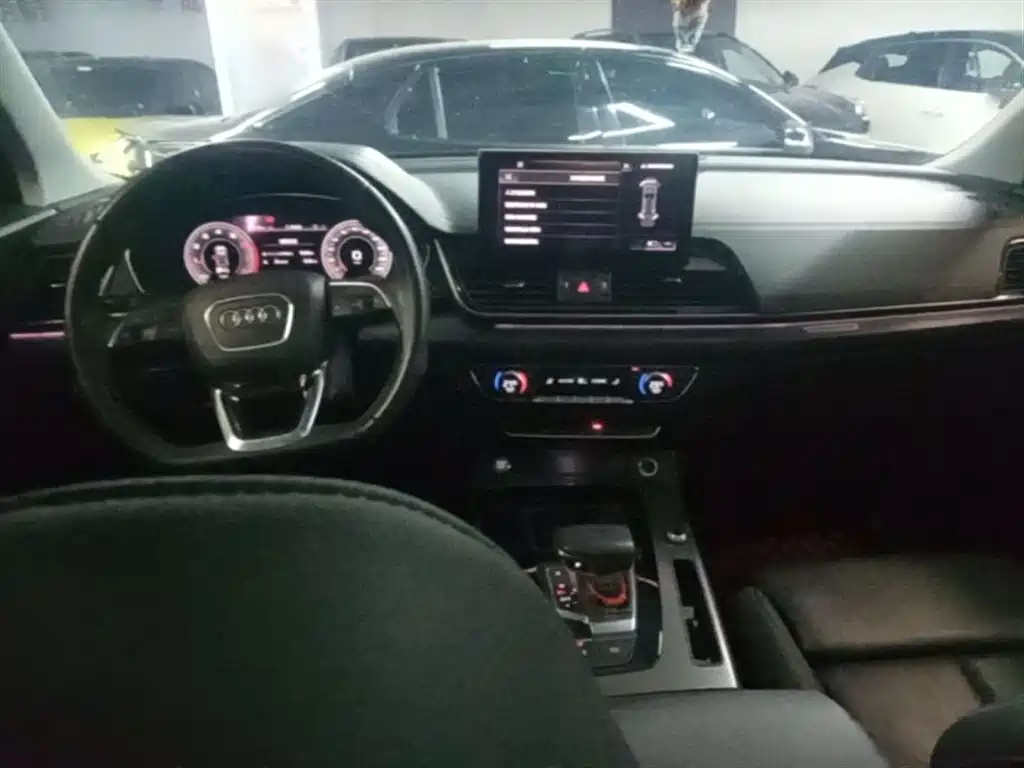 Audi Q5L 2021 40 TFSI Luxury Dynamic фото 10