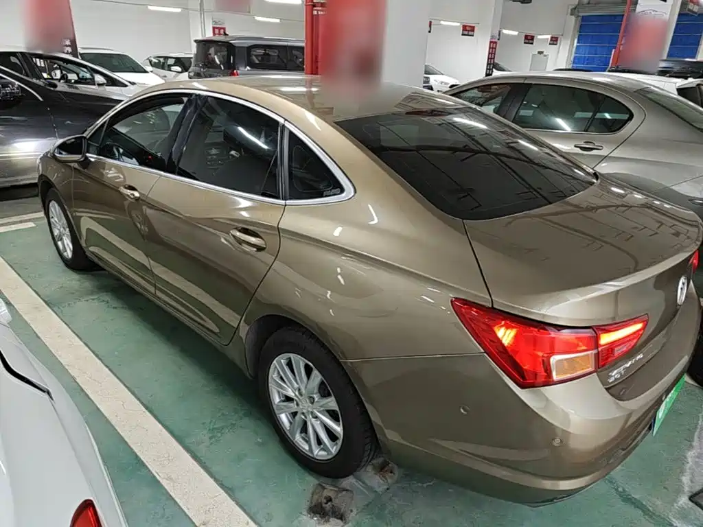 Photo 5 - Buick Verano