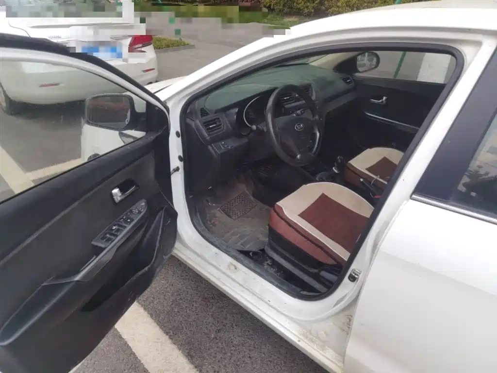 Kia K2 2015 Sedan 1.4L MT GLS фото 14