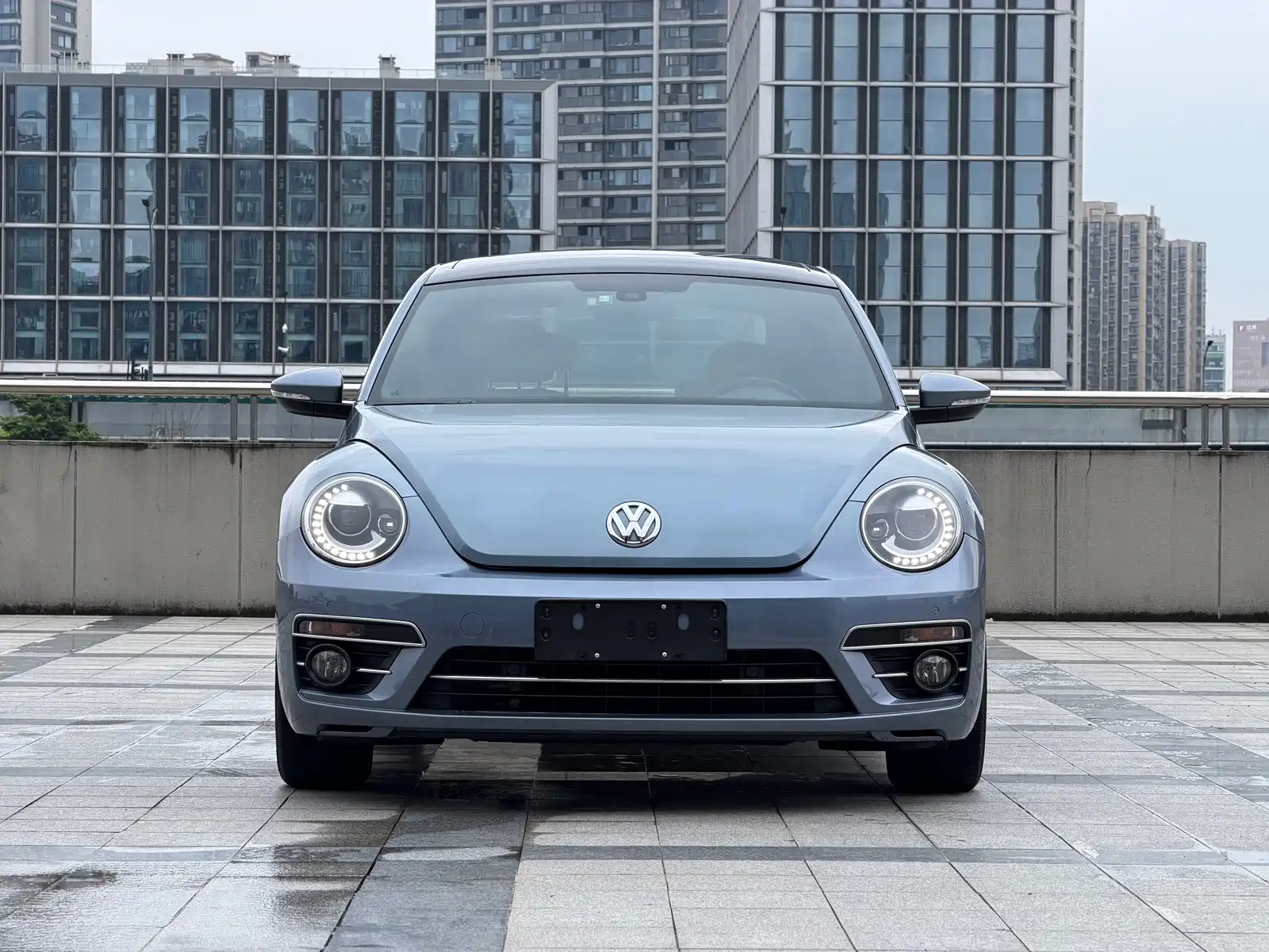 صورة 2 - Volkswagen Beetle