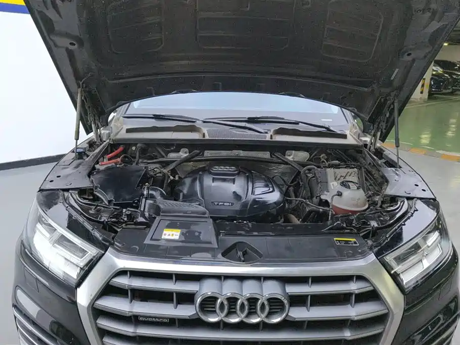 Audi Q5L 2020 Facelift 40 TFSI Honor Fashion фото 10