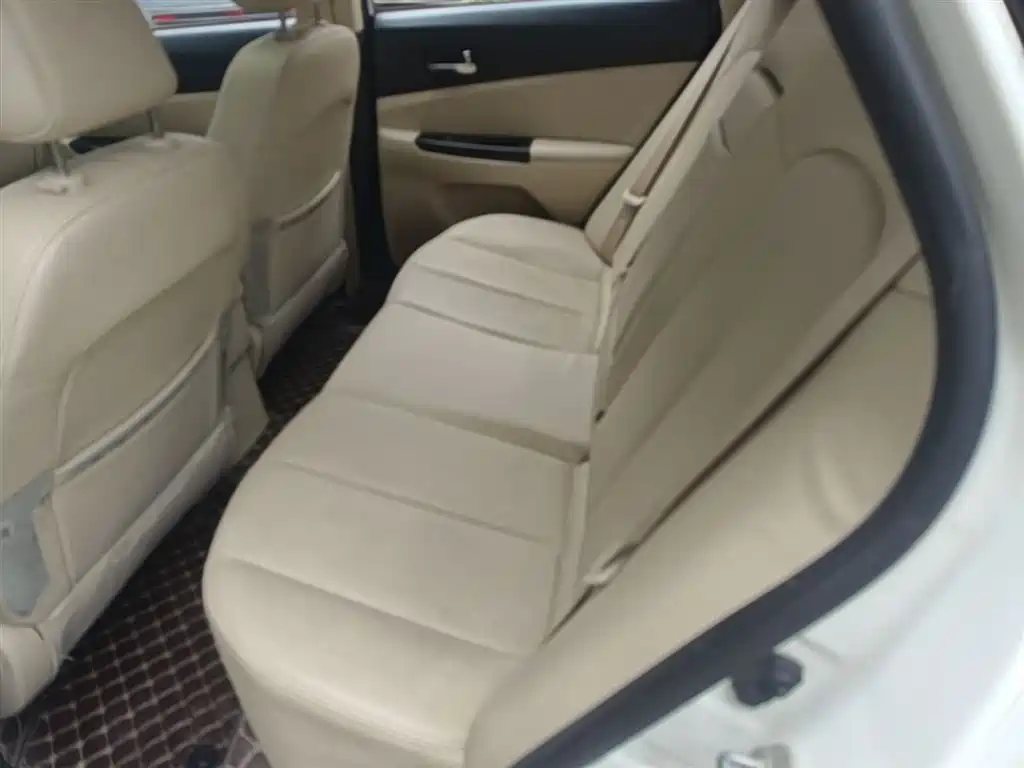 Changan Eado 2015 2015 1.6L Manual Luxury China V