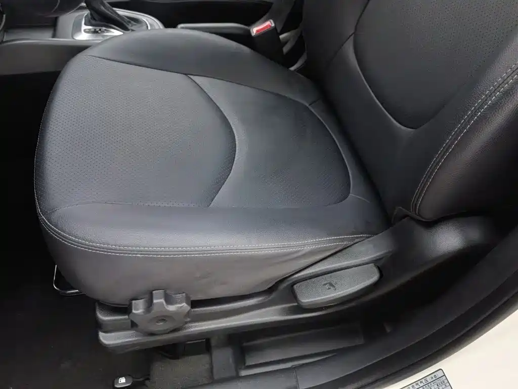 Kia Soul 2013 1.6L AT Premium фото 20