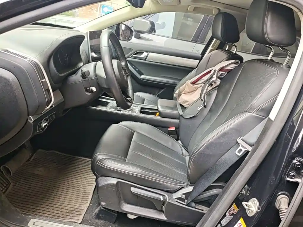 BYD Tang 2020 2019 2.0T Automatic Smart Connect Delight 7-seater China VI