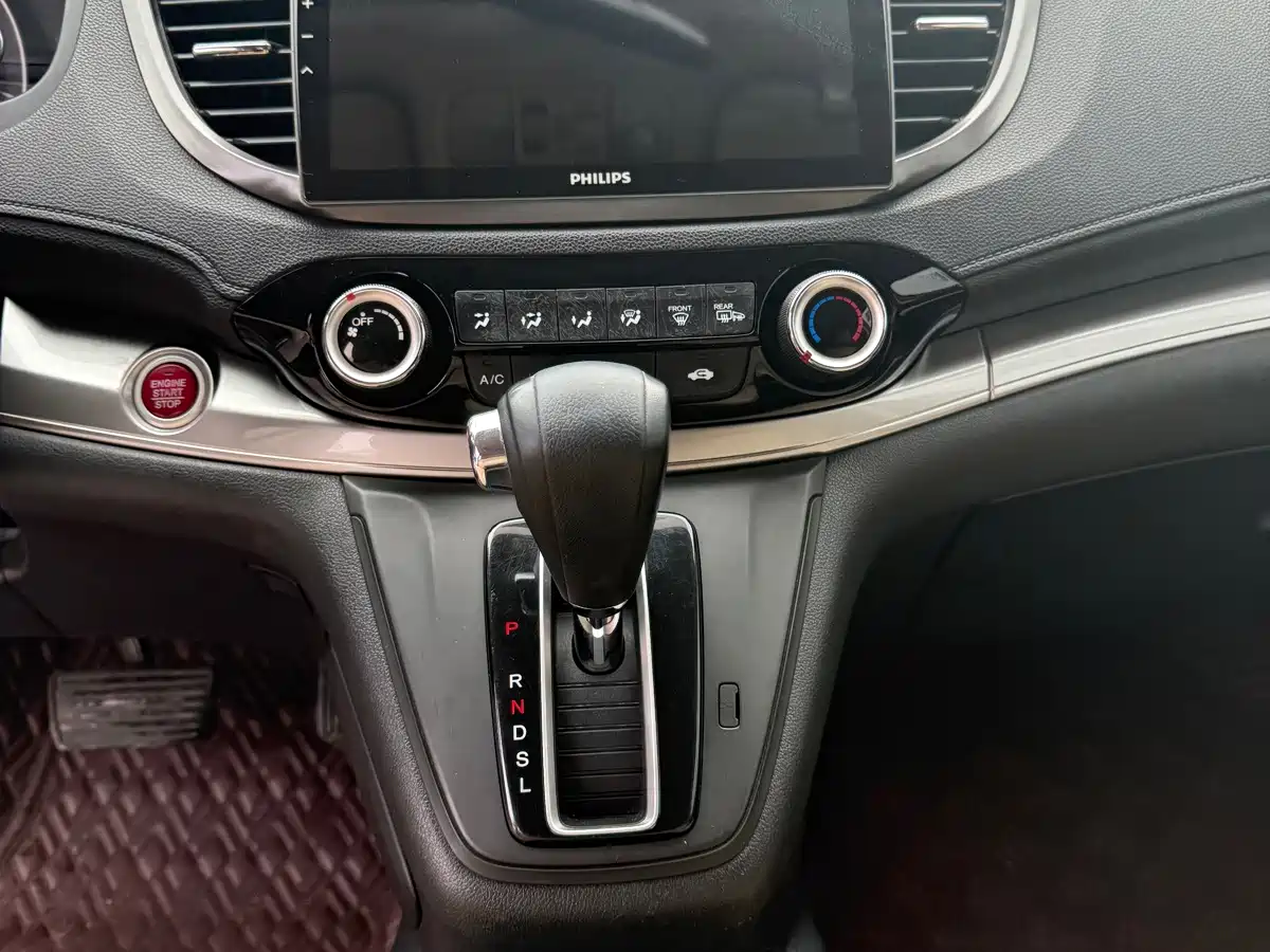 Фото 17 - Honda CR-V