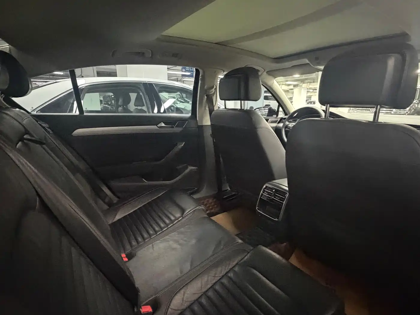 Volkswagen Magotan 2017 330TSI DSG Leading фото 7