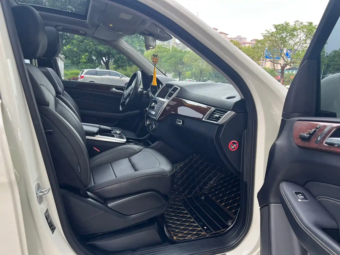 Mercedes-Benz M-Class 2012 Model ML 350 Dynamic фото 10