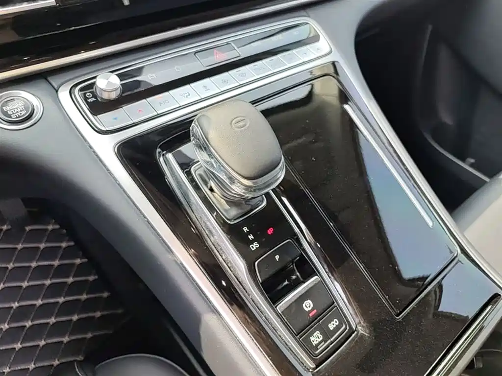 GAC Trumpchi Trumpchi M8 2021 Leading Show Series 390T Prestige Edition фото 14