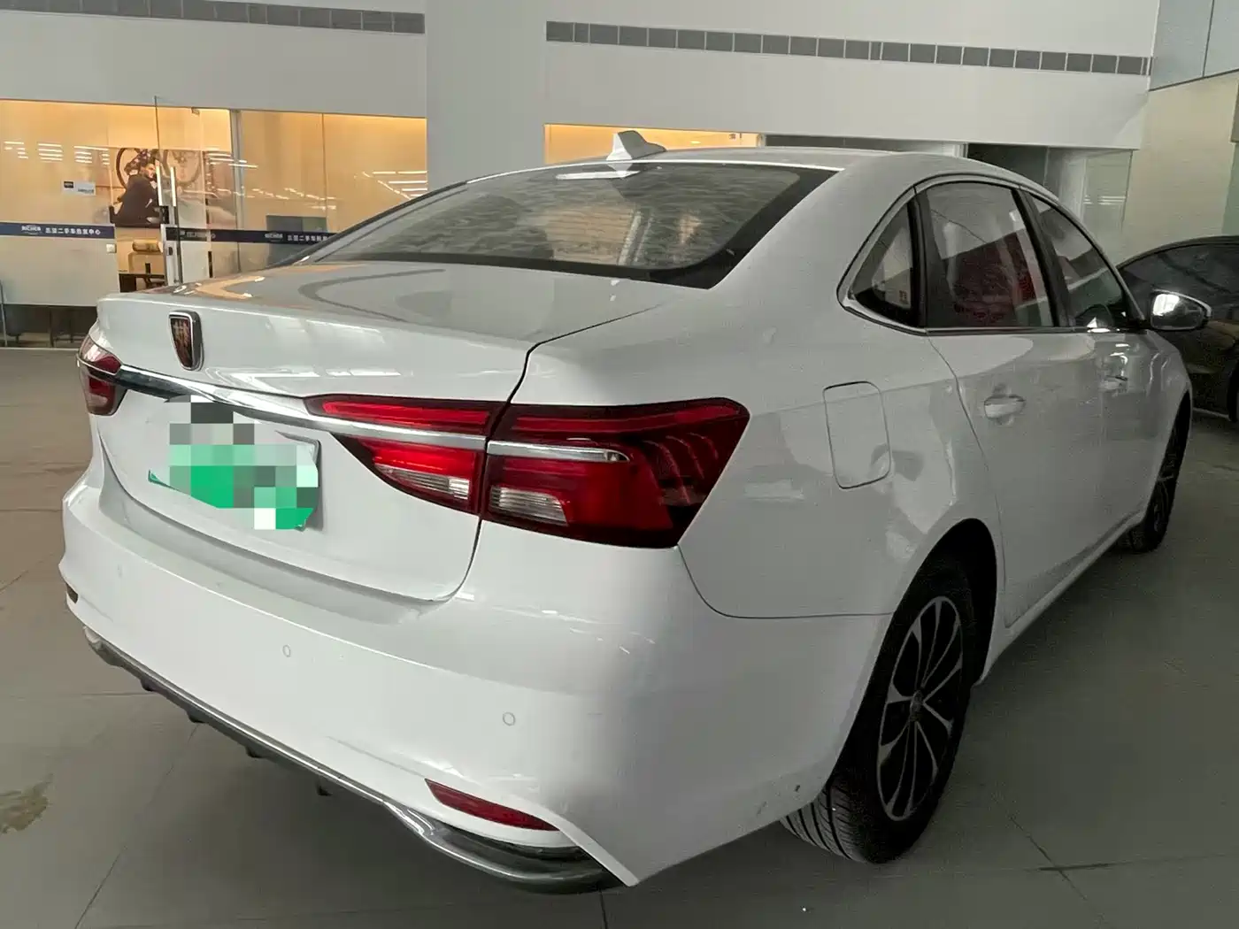 Roewe i6 New Energy 2020 2019 PLUS 50T 4G Connected Glory Luxury Edition