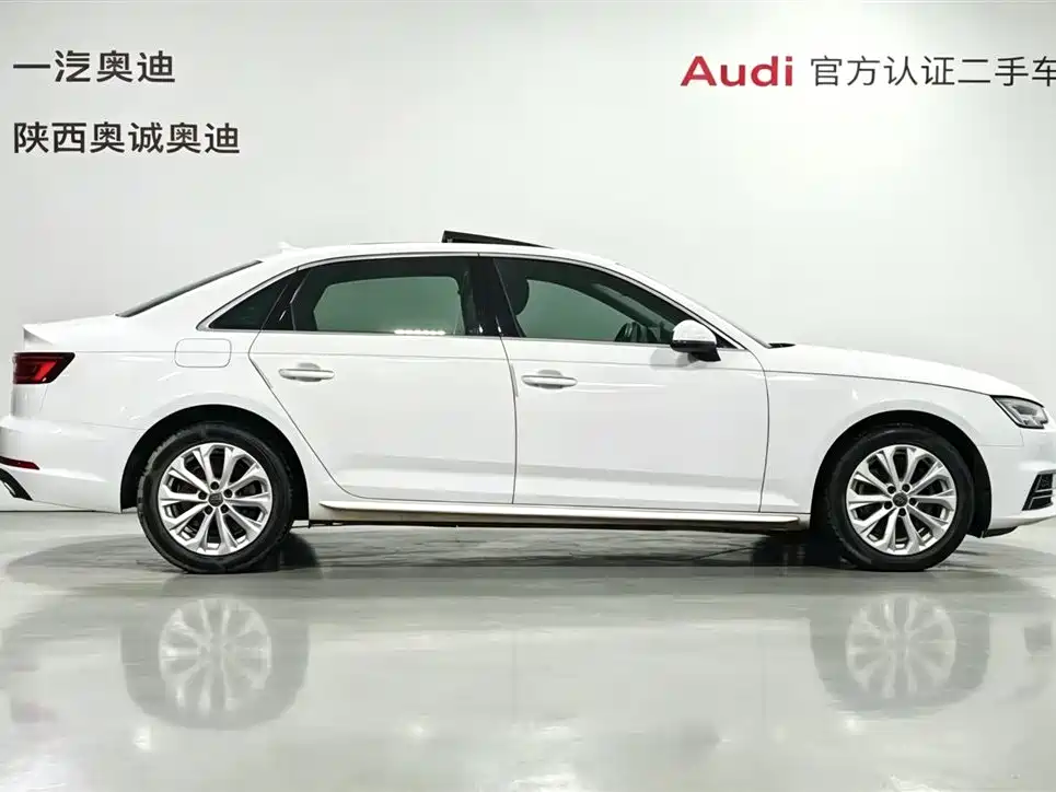 Фото 3 - Audi A4L