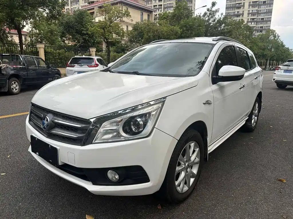 Venucia T70 2015 — пригон из Китая