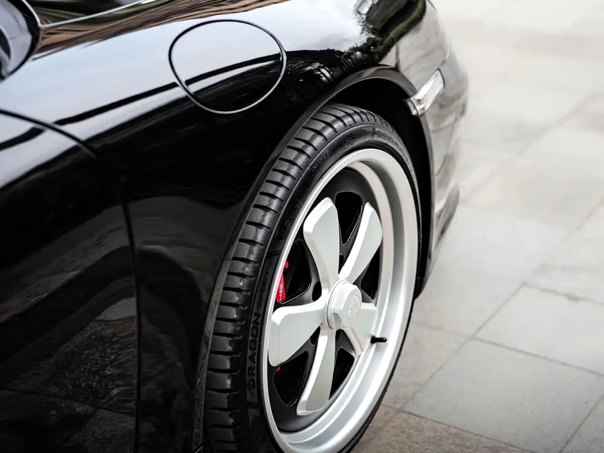Porsche 911 2011 Edition Style 3.6L Hardtop фото 13