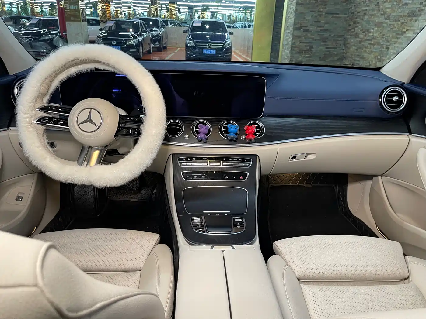  E CLASS