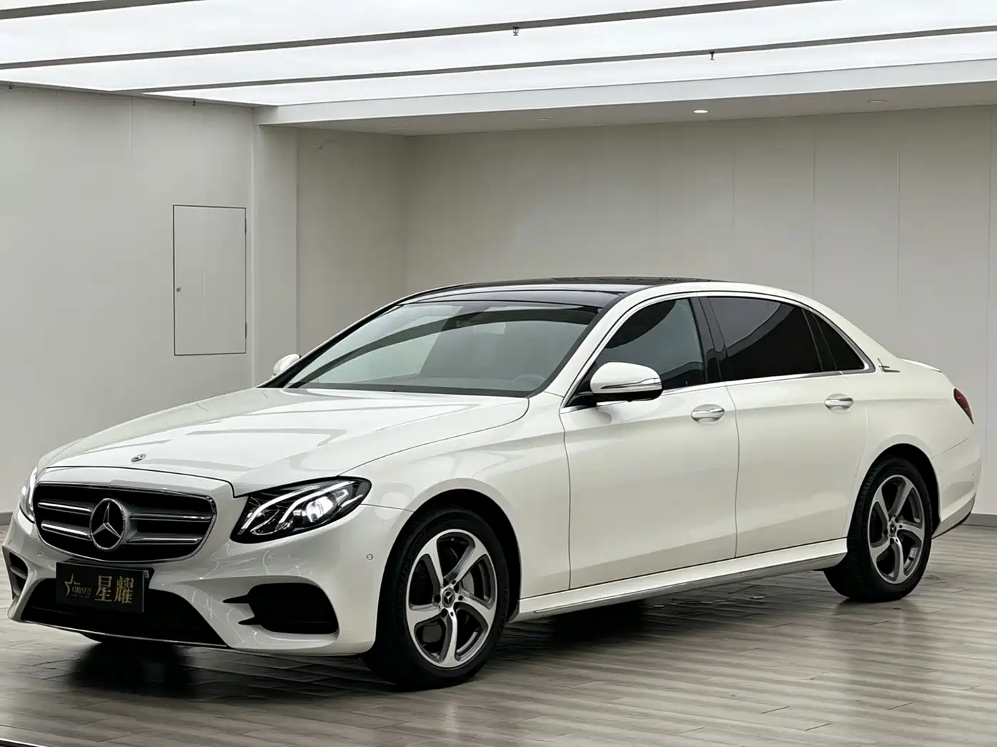 Mercedes-Benz E-Class 2019 E 300 L Sport Fashion
