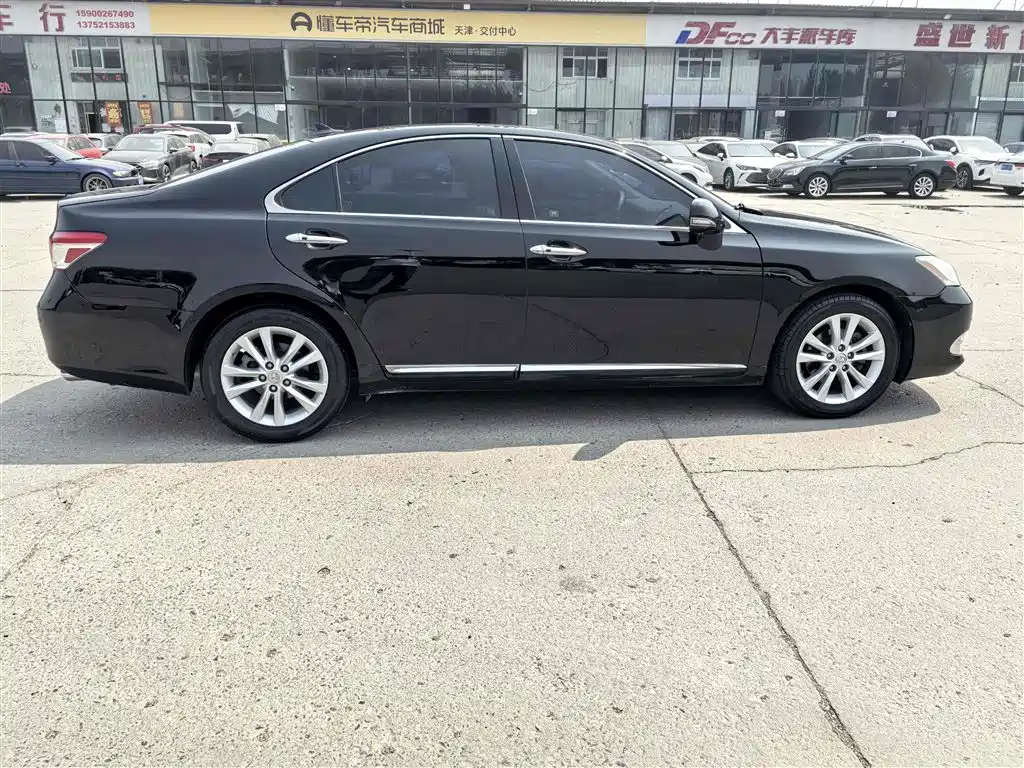 Lexus ES 2012 240 Special Limited Edition фото 15