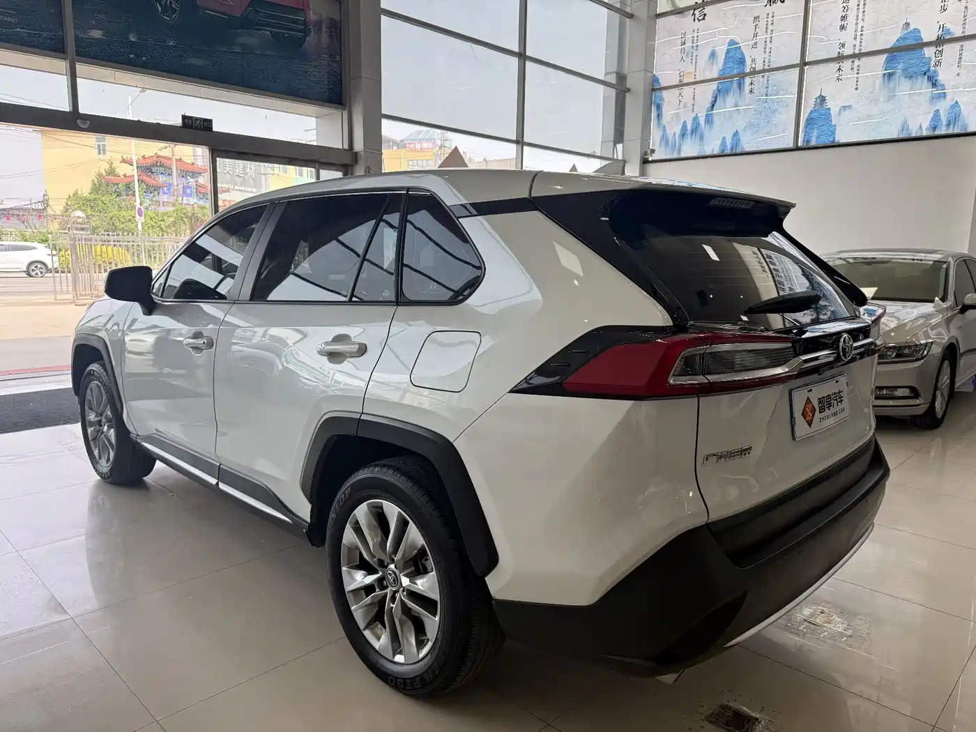 Toyota Wildlander 2022 2.0L CVT AWD Luxury PLUS Edition фото 6