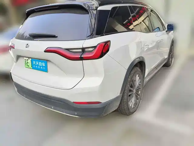 NIO ES8 2018 355KM Standard 6-Seater — фото 2