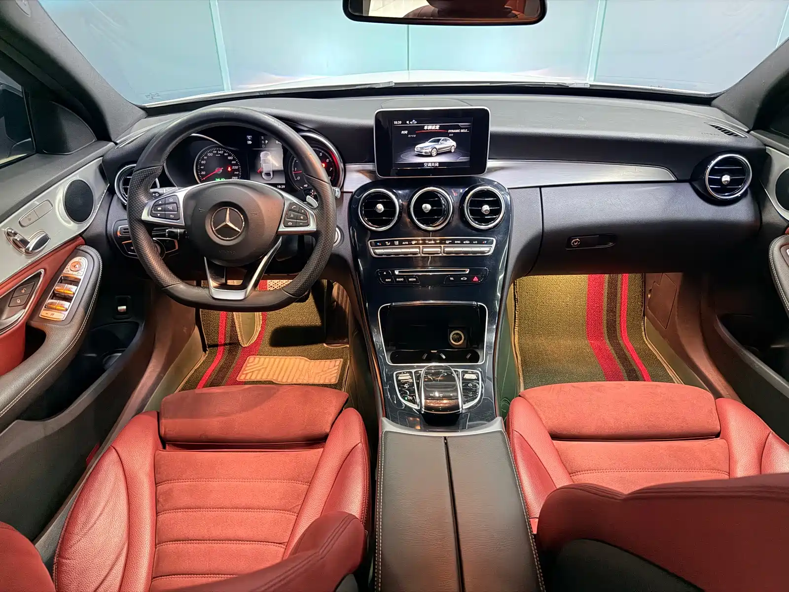 Фото 15 - Mercedes-Benz C-Class