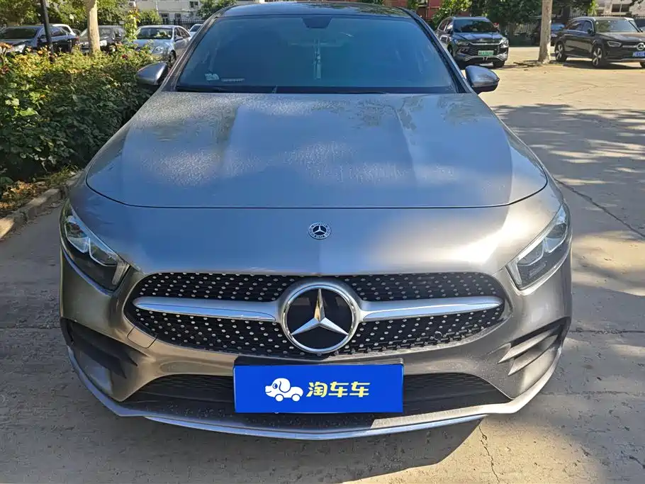 Mercedes-Benz A-Class 2022 A 200 L Sport Sedan Style фото 2