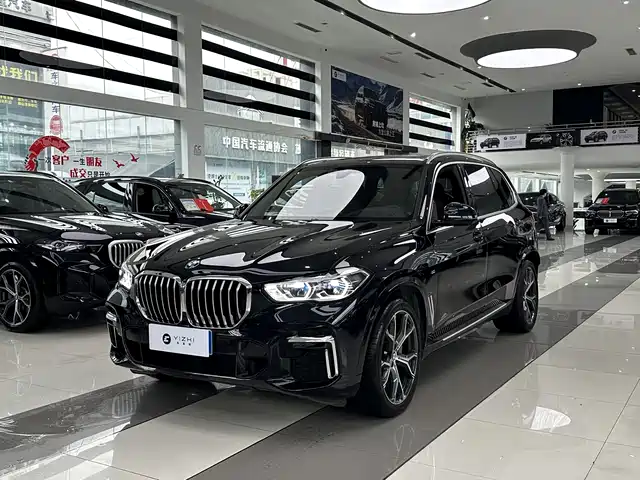 BMW X5 xDrive 40Li, M Спорт-пакет