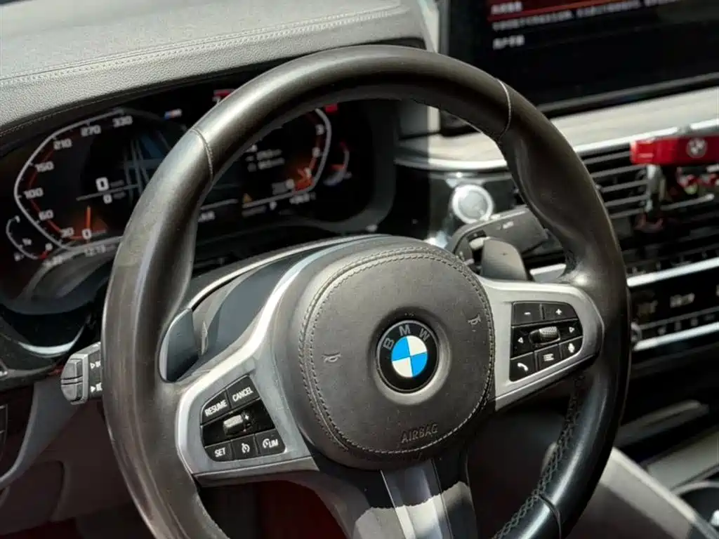 BMW 5 Series 2021 Facelift 530Li Leading M Sport Package фото 2