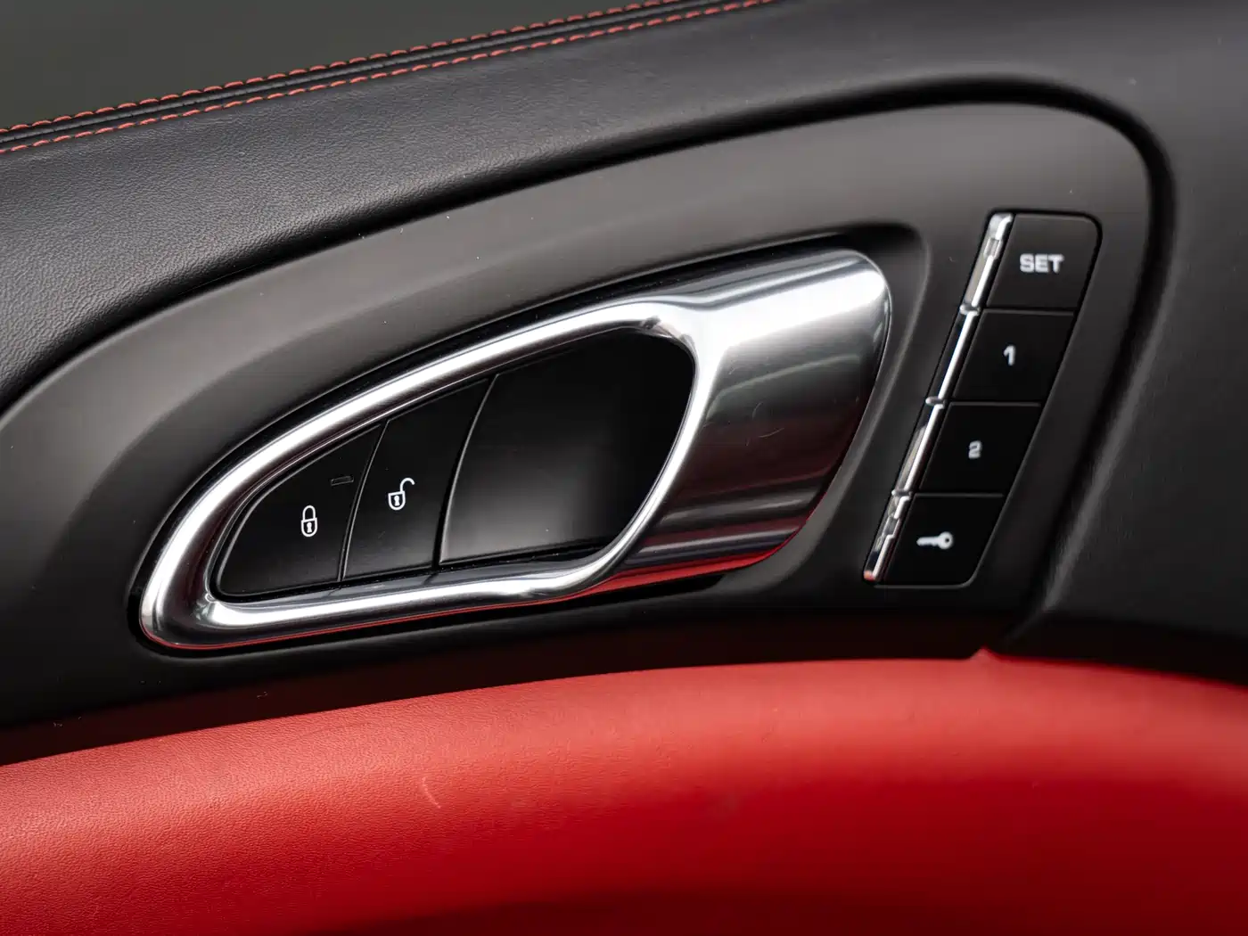 Porsche Cayenne 2016 Cayenne GTS 3.6T фото 10