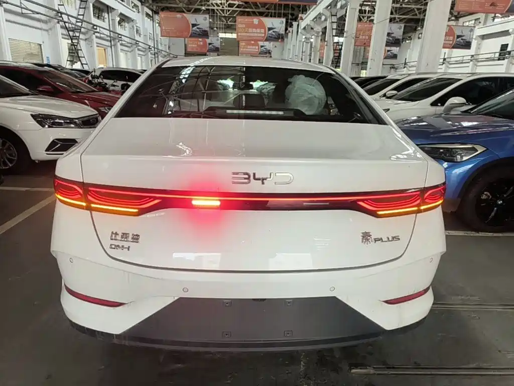 BYD Qin PLUS 2026 2026 DM-i Smart Edition 128KM Progressive