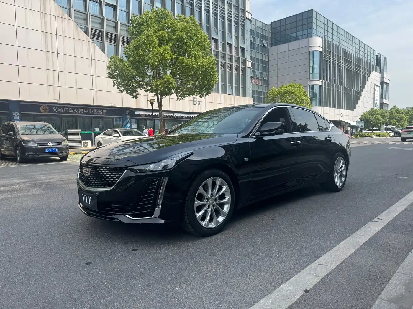 Cadillac CT5 2023 28T Luxury Style (Standard Edition)